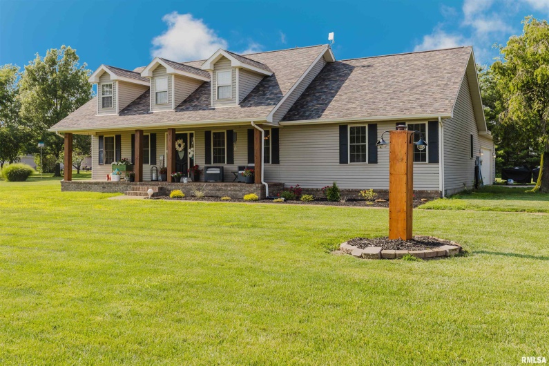 1710 Broeking Road, Marion, Illinois 62959, 3 Bedrooms Bedrooms, 0 ,2 BathroomsBathrooms,Residential,For Sale,Broeking,0,RMAQC4264151