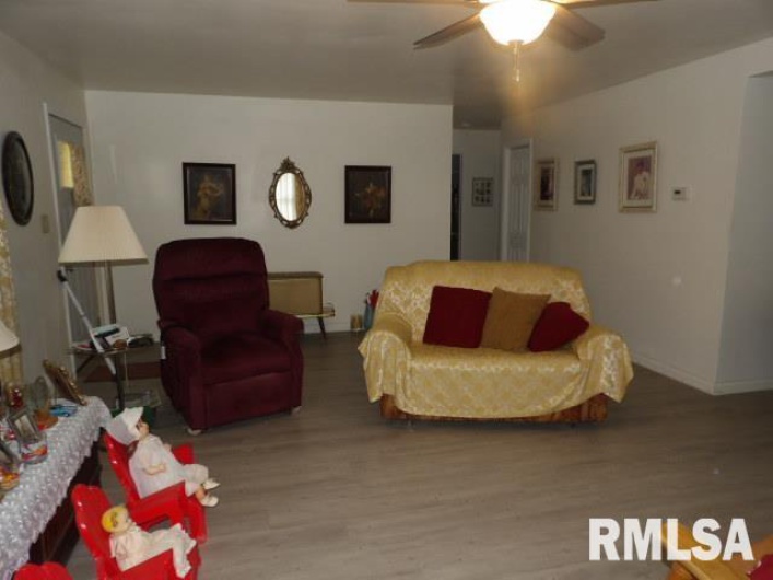 1101 MCKINLEY Street, Harrisburg, Illinois 62946, 2 Bedrooms Bedrooms, 0 ,1 BathroomBathrooms,Residential,For Sale,MCKINLEY,0,RMAEB457493