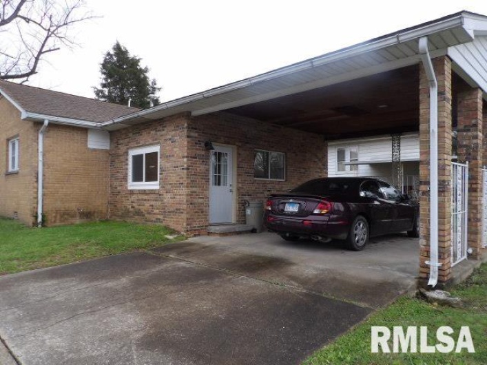 1101 MCKINLEY Street, Harrisburg, Illinois 62946, 2 Bedrooms Bedrooms, 0 ,1 BathroomBathrooms,Residential,For Sale,MCKINLEY,0,RMAEB457493