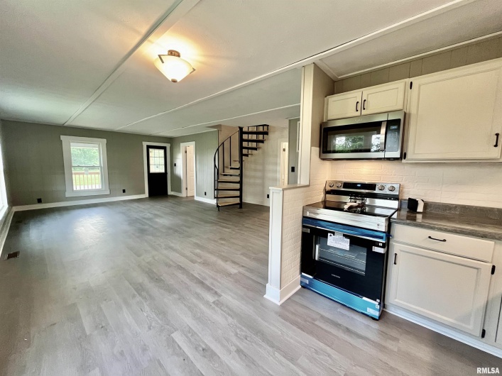 2664 IL Route 145 Highway, Metropolis, Illinois 62960, 3 Bedrooms Bedrooms, 0 ,1 BathroomBathrooms,Residential,For Sale,IL Route 145,0,RMAEB458511