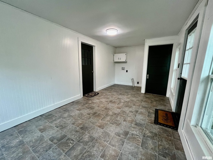 2664 IL Route 145 Highway, Metropolis, Illinois 62960, 3 Bedrooms Bedrooms, 0 ,1 BathroomBathrooms,Residential,For Sale,IL Route 145,0,RMAEB458511