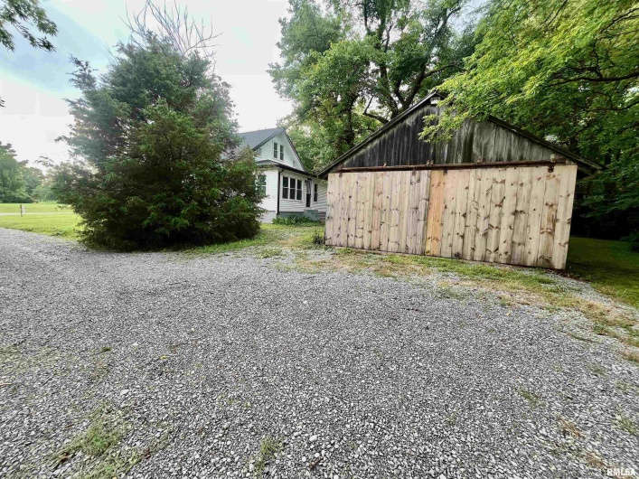 2664 IL Route 145 Highway, Metropolis, Illinois 62960, 3 Bedrooms Bedrooms, 0 ,1 BathroomBathrooms,Residential,For Sale,IL Route 145,0,RMAEB458511
