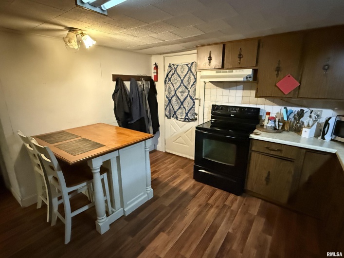 41 Cache Avenue, Buncombe, Illinois 62912, 2 Bedrooms Bedrooms, 0 ,1 BathroomBathrooms,Residential,For Sale,Cache,0,RMAEB458514