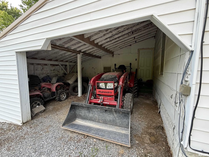 41 Cache Avenue, Buncombe, Illinois 62912, 2 Bedrooms Bedrooms, 0 ,1 BathroomBathrooms,Residential,For Sale,Cache,0,RMAEB458514