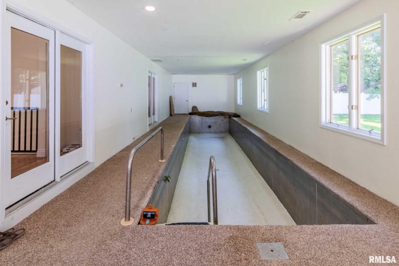 901 GREGORY Avenue, Marion, Illinois 62959, 3 Bedrooms Bedrooms, 0 ,3 BathroomsBathrooms,Residential,For Sale,GREGORY,0,RMAQC4264705