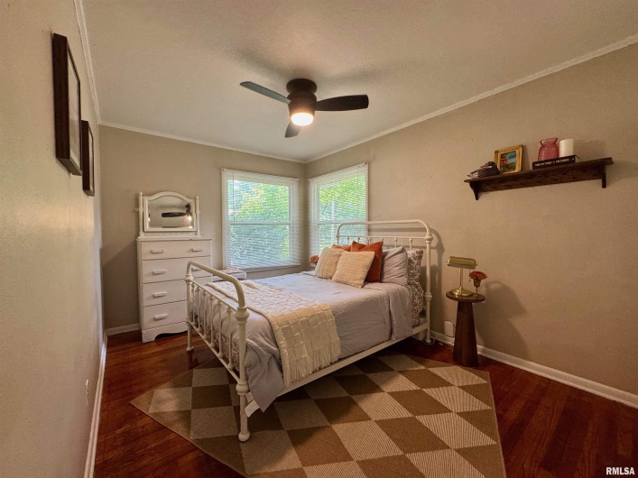511 Eason Drive, Carbondale, Illinois 62901, 3 Bedrooms Bedrooms, 0 ,1 BathroomBathrooms,Residential,For Sale,Eason,0,RMAQC4264602