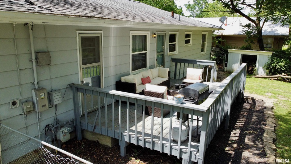 511 Eason Drive, Carbondale, Illinois 62901, 3 Bedrooms Bedrooms, 0 ,1 BathroomBathrooms,Residential,For Sale,Eason,0,RMAQC4264602