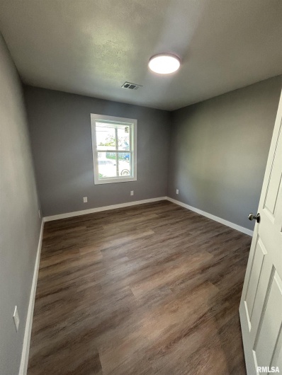 710 CATHERINE Street, Metropolis, Illinois 62960, 3 Bedrooms Bedrooms, 0 ,1 BathroomBathrooms,Residential,For Sale,CATHERINE,0,RMAEB458522