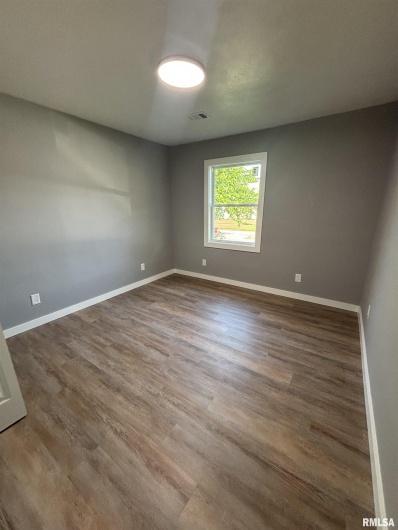 710 CATHERINE Street, Metropolis, Illinois 62960, 3 Bedrooms Bedrooms, 0 ,1 BathroomBathrooms,Residential,For Sale,CATHERINE,0,RMAEB458522