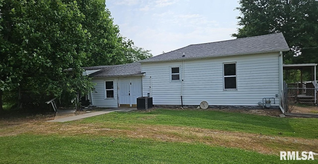 2130 Rains Street, Murphysboro, Illinois 62966, 2 Bedrooms Bedrooms, 0 ,2 BathroomsBathrooms,Residential,For Sale,Rains,0,RMAEB458527