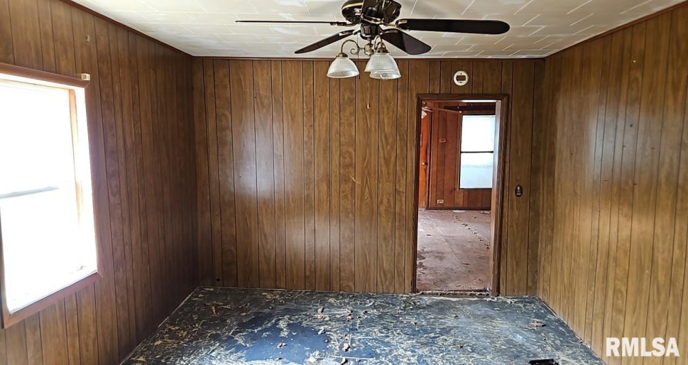 2130 Rains Street, Murphysboro, Illinois 62966, 2 Bedrooms Bedrooms, 0 ,2 BathroomsBathrooms,Residential,For Sale,Rains,0,RMAEB458527