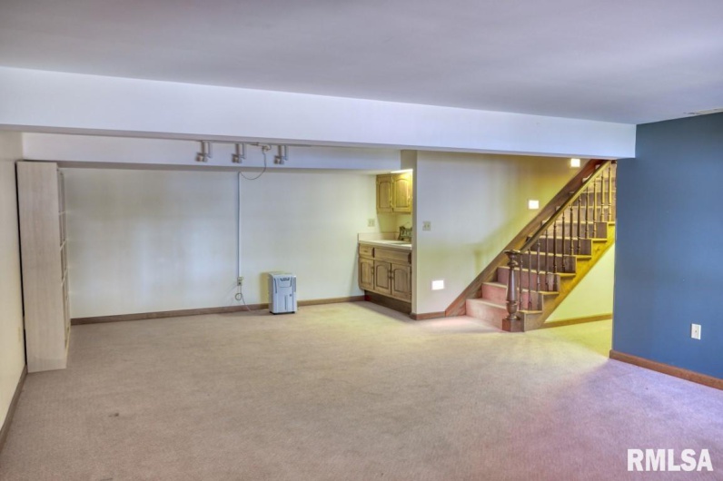 12299 Pebble Point Road, Marion, Illinois 62959, 4 Bedrooms Bedrooms, 0 ,2 BathroomsBathrooms,Residential,For Sale,Pebble Point,0,RMAEB458529