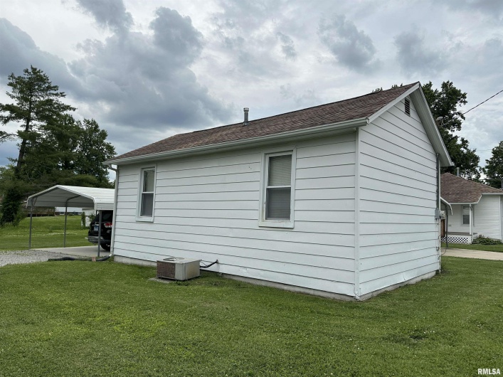 1520 Gartside Street, Murphysboro, Illinois 62966, 2 Bedrooms Bedrooms, 0 ,1 BathroomBathrooms,Residential,For Sale,Gartside,0,RMAEB458534