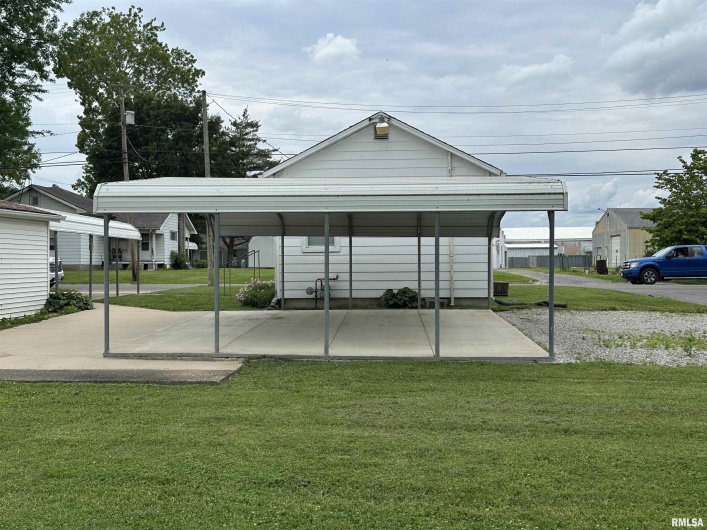 1520 Gartside Street, Murphysboro, Illinois 62966, 2 Bedrooms Bedrooms, 0 ,1 BathroomBathrooms,Residential,For Sale,Gartside,0,RMAEB458534