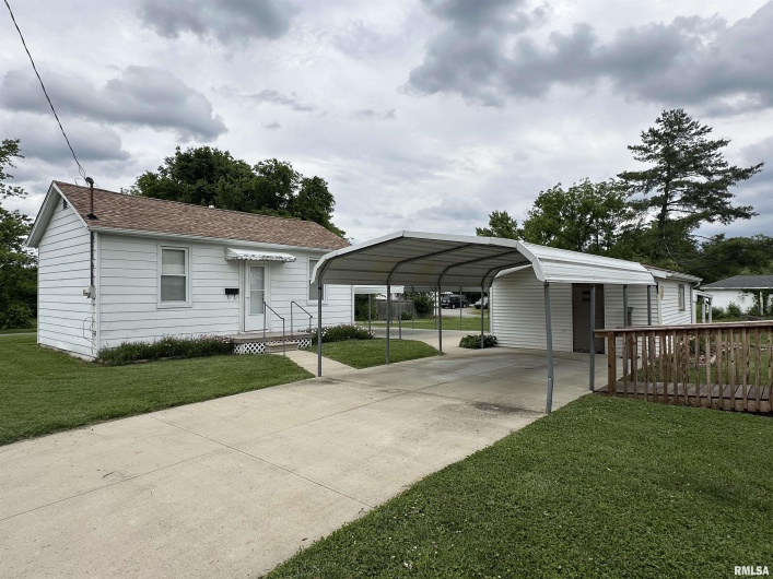 1520 Gartside Street, Murphysboro, Illinois 62966, 2 Bedrooms Bedrooms, 0 ,1 BathroomBathrooms,Residential,For Sale,Gartside,0,RMAEB458534