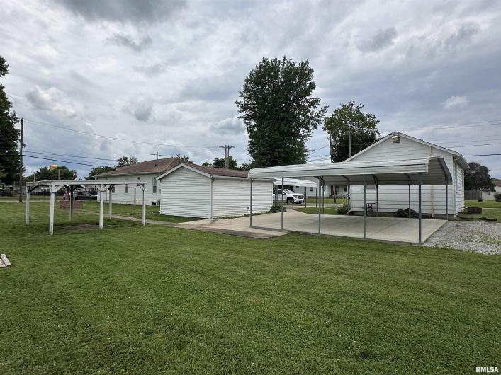 1520 Gartside Street, Murphysboro, Illinois 62966, 2 Bedrooms Bedrooms, 0 ,1 BathroomBathrooms,Residential,For Sale,Gartside,0,RMAEB458534