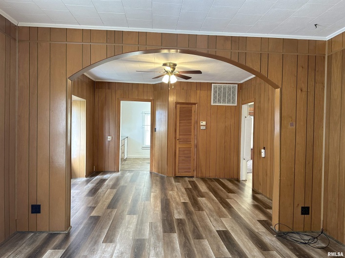 1520 Gartside Street, Murphysboro, Illinois 62966, 2 Bedrooms Bedrooms, 0 ,1 BathroomBathrooms,Residential,For Sale,Gartside,0,RMAEB458534