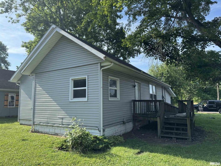 1420 CHERRY Street, Herrin, Illinois 61948, 2 Bedrooms Bedrooms, 0 ,2 BathroomsBathrooms,Residential,For Sale,CHERRY,0,RMAEB458535