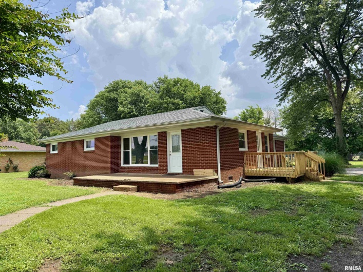 744 AIRPORT Road, Metropolis, Illinois 62960, 3 Bedrooms Bedrooms, 0 ,1 BathroomBathrooms,Residential,For Sale,AIRPORT,0,RMAEB458536