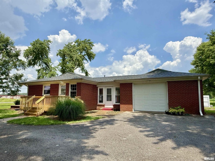 744 AIRPORT Road, Metropolis, Illinois 62960, 3 Bedrooms Bedrooms, 0 ,1 BathroomBathrooms,Residential,For Sale,AIRPORT,0,RMAEB458536