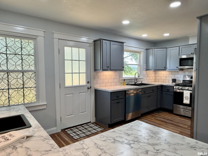 744 AIRPORT Road, Metropolis, Illinois 62960, 3 Bedrooms Bedrooms, 0 ,1 BathroomBathrooms,Residential,For Sale,AIRPORT,0,RMAEB458536
