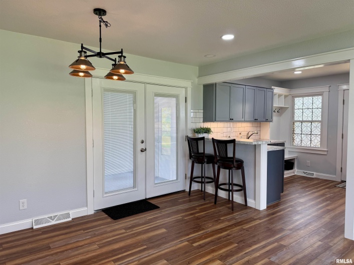 744 AIRPORT Road, Metropolis, Illinois 62960, 3 Bedrooms Bedrooms, 0 ,1 BathroomBathrooms,Residential,For Sale,AIRPORT,0,RMAEB458536