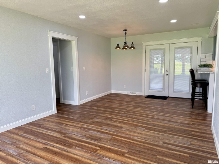 744 AIRPORT Road, Metropolis, Illinois 62960, 3 Bedrooms Bedrooms, 0 ,1 BathroomBathrooms,Residential,For Sale,AIRPORT,0,RMAEB458536