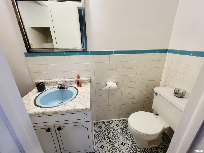 385 3RD Street, Omaha, Illinois 62871, 2 Bedrooms Bedrooms, 0 ,1 BathroomBathrooms,Residential,For Sale,3RD,0,RMAEB458541