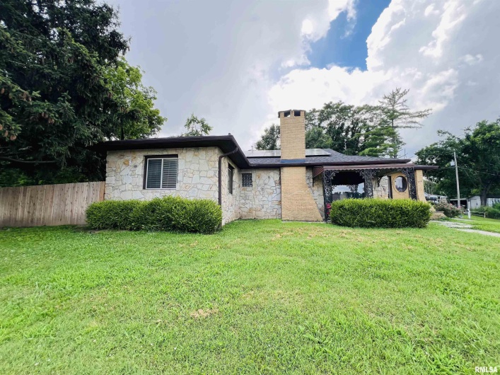 385 3RD Street, Omaha, Illinois 62871, 2 Bedrooms Bedrooms, 0 ,1 BathroomBathrooms,Residential,For Sale,3RD,0,RMAEB458541