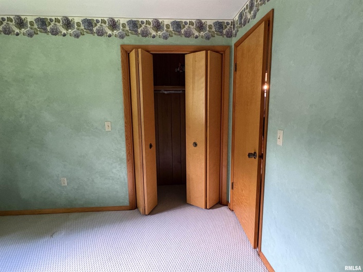 822 24TH Street, Murphysboro, Illinois 62966, 3 Bedrooms Bedrooms, 0 ,2 BathroomsBathrooms,Residential,For Sale,24TH,0,RMAEB458553