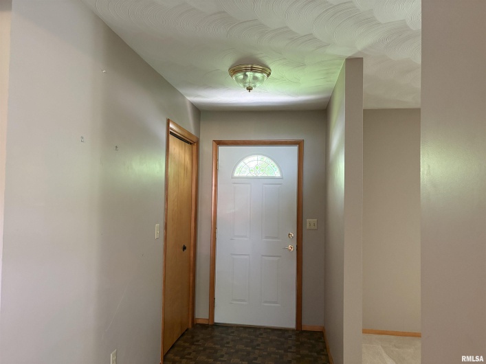 822 24TH Street, Murphysboro, Illinois 62966, 3 Bedrooms Bedrooms, 0 ,2 BathroomsBathrooms,Residential,For Sale,24TH,0,RMAEB458553