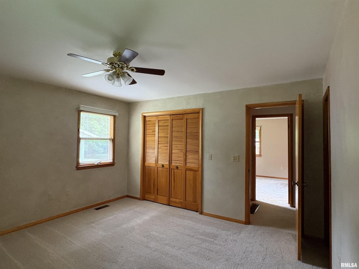 822 24TH Street, Murphysboro, Illinois 62966, 3 Bedrooms Bedrooms, 0 ,2 BathroomsBathrooms,Residential,For Sale,24TH,0,RMAEB458553