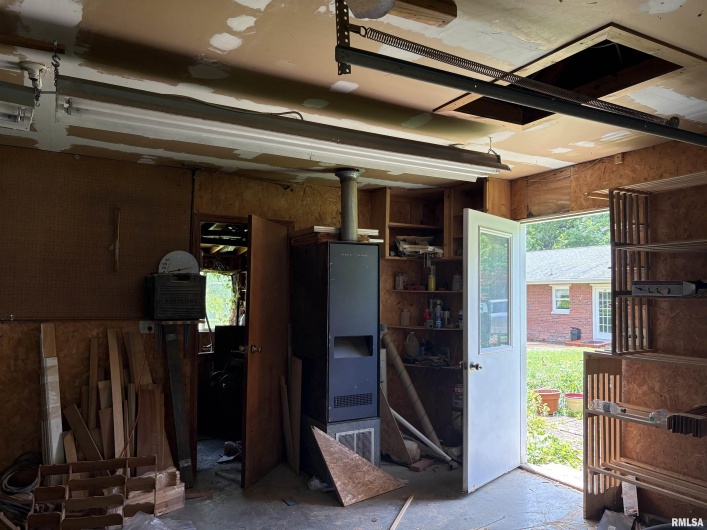 822 24TH Street, Murphysboro, Illinois 62966, 3 Bedrooms Bedrooms, 0 ,2 BathroomsBathrooms,Residential,For Sale,24TH,0,RMAEB458553