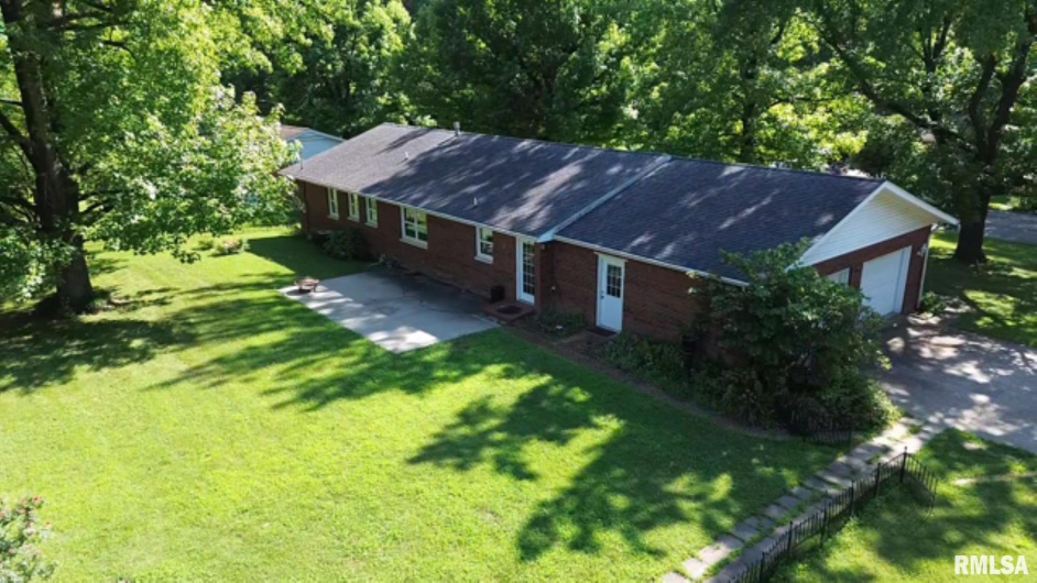 822 24TH Street, Murphysboro, Illinois 62966, 3 Bedrooms Bedrooms, 0 ,2 BathroomsBathrooms,Residential,For Sale,24TH,0,RMAEB458553