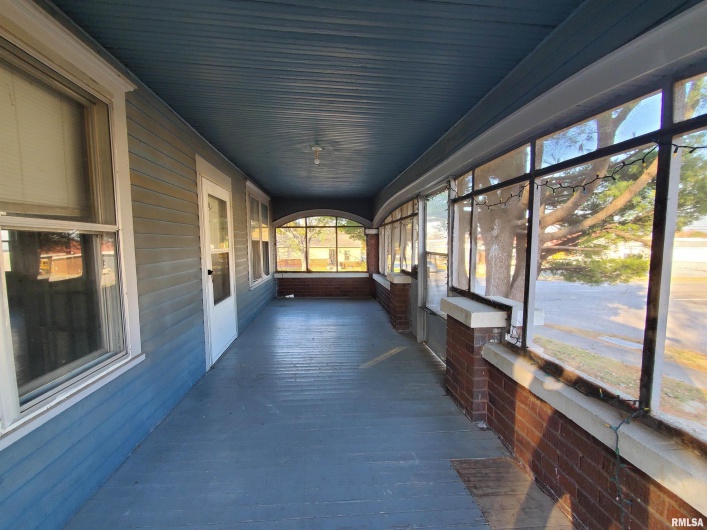 724 Carico Street, Carbondale, Illinois 62901, 2 Bedrooms Bedrooms, 0 ,1 BathroomBathrooms,Residential,For Sale,Carico,0,RMAEB458565