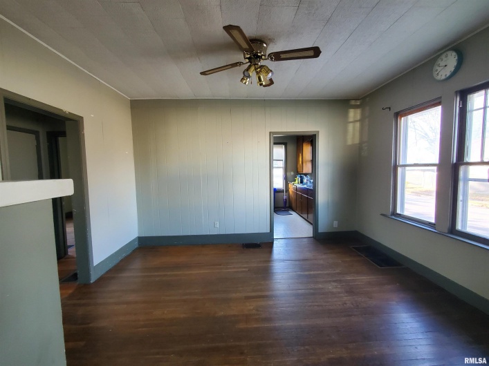 724 Carico Street, Carbondale, Illinois 62901, 2 Bedrooms Bedrooms, 0 ,1 BathroomBathrooms,Residential,For Sale,Carico,0,RMAEB458565