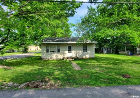 913 Carico Street, Carbondale, Illinois 62901, 2 Bedrooms Bedrooms, 0 ,1 BathroomBathrooms,Residential,For Sale,Carico,0,RMAEB458566