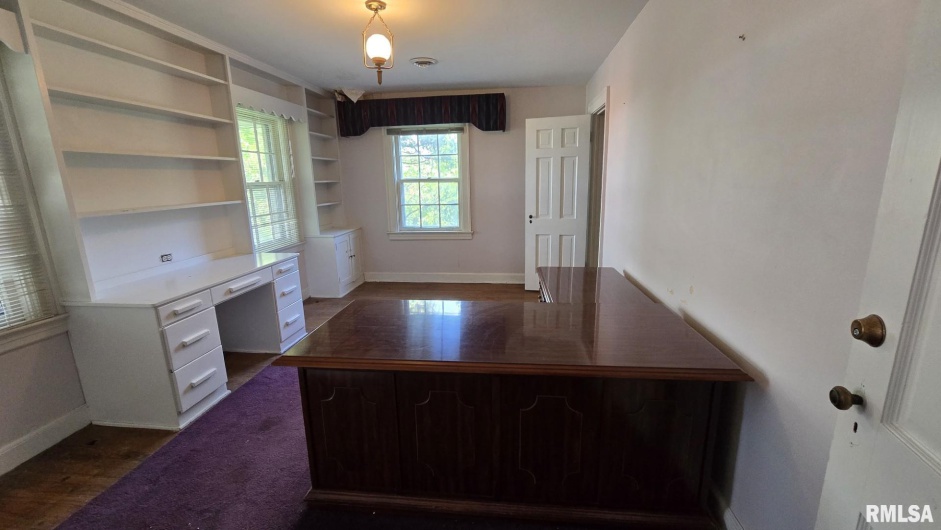 930 WALNUT Street, Carbondale, Illinois 62901, 3 Bedrooms Bedrooms, 0 ,2 BathroomsBathrooms,Residential,For Sale,WALNUT,0,RMAEB458568