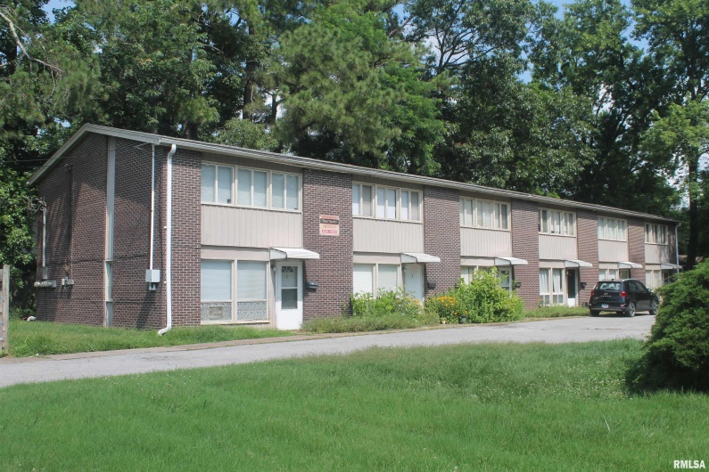 604 OAKLAND Avenue, Carbondale, Illinois 62901, 0 , 0 ,0,Residential Income,For Sale,OAKLAND,0,RMAEB458575
