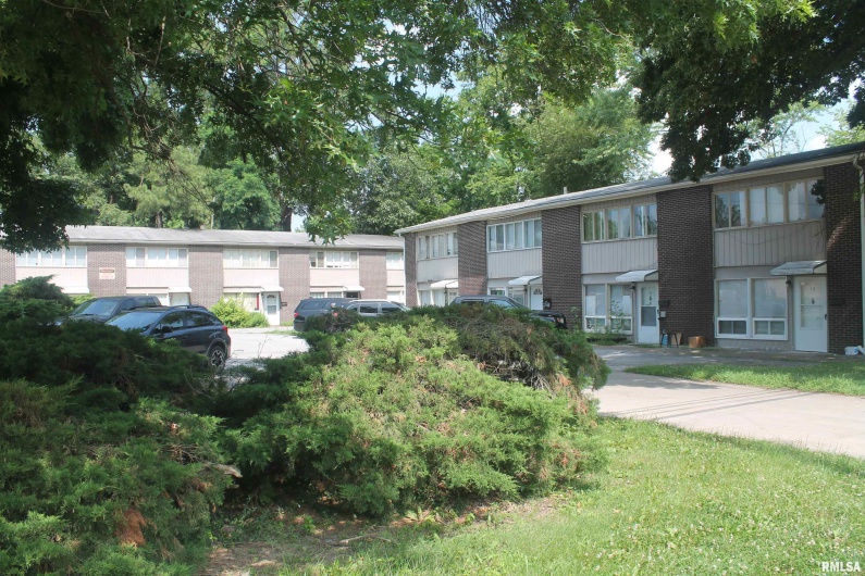 604 OAKLAND Avenue, Carbondale, Illinois 62901, 0 , 0 ,0,Residential Income,For Sale,OAKLAND,0,RMAEB458575