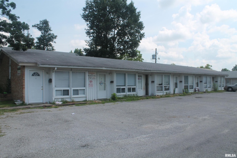 511 Rawlings Street, Carbondale, Illinois 62901, 0 , 0 ,0,Residential Income,For Sale,Rawlings,0,RMAEB458576