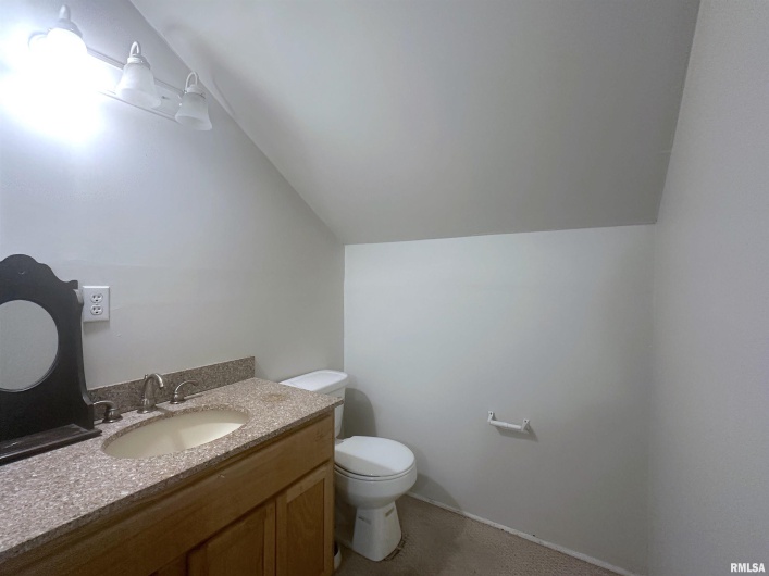 604 WALNUT Street, Carbondale, Illinois 62901, 3 Bedrooms Bedrooms, 0 ,2 BathroomsBathrooms,Residential,For Sale,WALNUT,0,RMAEB458581