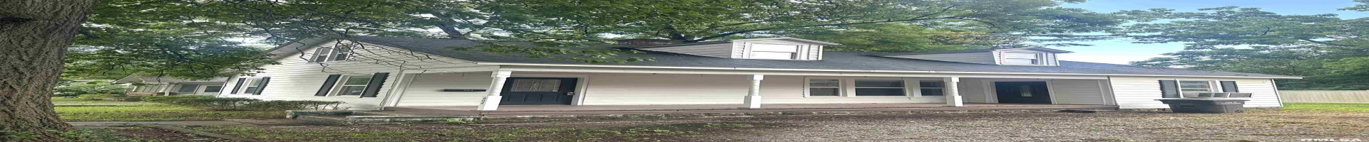 Residential For Sale 604 WALNUT Street, Carbondale, Illinois 62901, 3 Bedrooms Bedrooms, ,2 BathroomsBathrooms,Residential,For Sale,WALNUT,RMAEB458581