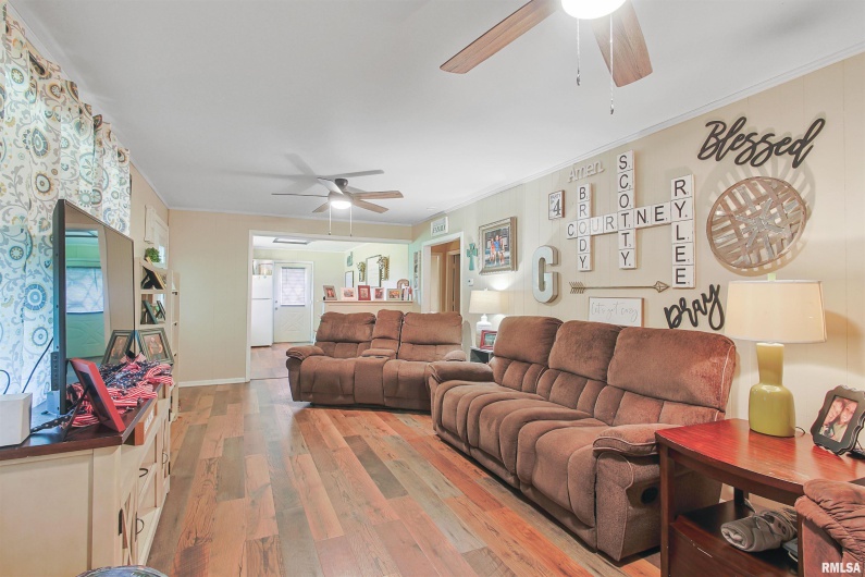 26893 State Highway 3, Olive Branch, Illinois 62969-3019, 4 Bedrooms Bedrooms, 0 ,3 BathroomsBathrooms,Residential,For Sale,State Highway 3,0,RMAEB458583