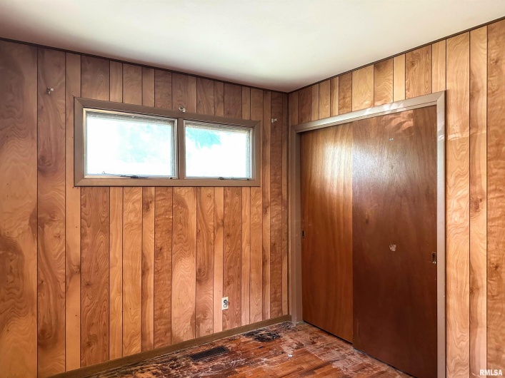 607 SKYLINE Drive, Carbondale, Illinois 62901, 3 Bedrooms Bedrooms, 0 ,1 BathroomBathrooms,Residential,For Sale,SKYLINE,0,RMAEB457196