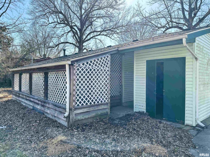 607 SKYLINE Drive, Carbondale, Illinois 62901, 3 Bedrooms Bedrooms, 0 ,1 BathroomBathrooms,Residential,For Sale,SKYLINE,0,RMAEB457196