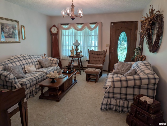 1425 COFFEE Road, Raleigh, Illinois 62977, 3 Bedrooms Bedrooms, 0 ,2 BathroomsBathrooms,Residential,For Sale,COFFEE,0,RMAQC4264820