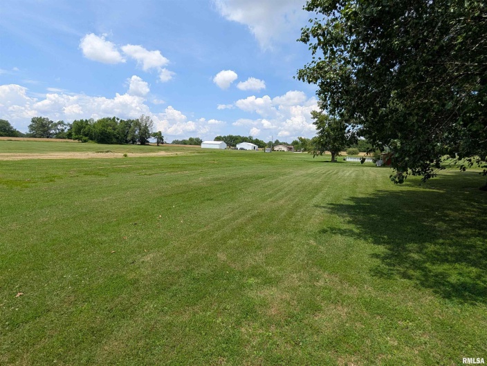 1425 COFFEE Road, Raleigh, Illinois 62977, 3 Bedrooms Bedrooms, 0 ,2 BathroomsBathrooms,Residential,For Sale,COFFEE,0,RMAQC4264820