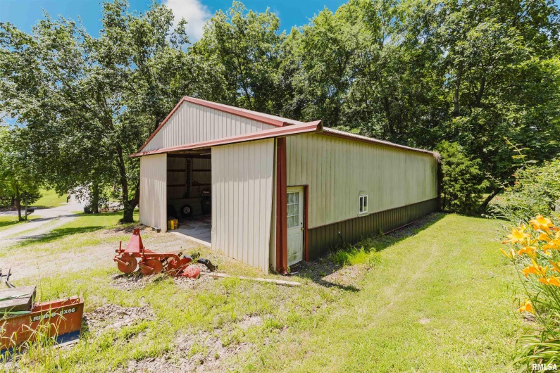 690 Ganntown Lane, Grantsburg, Illinois 62943, 3 Bedrooms Bedrooms, 0 ,1 BathroomBathrooms,Residential,For Sale,Ganntown,0,RMAEB458592