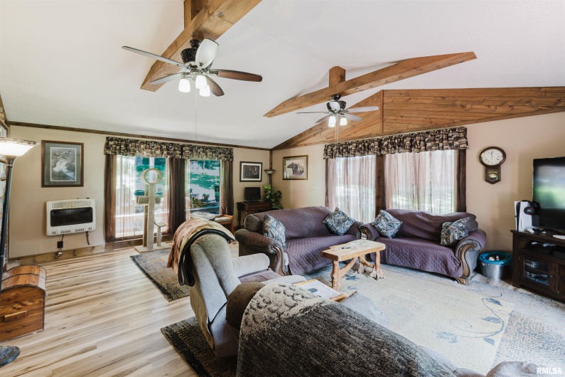 690 Ganntown Lane, Grantsburg, Illinois 62943, 3 Bedrooms Bedrooms, 0 ,1 BathroomBathrooms,Residential,For Sale,Ganntown,0,RMAEB458592